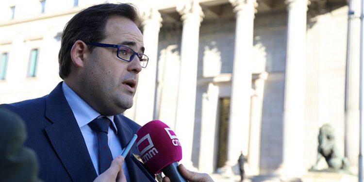 Núñez considera fundamental que el PSOE de Sánchez y Page “rompa radicalmente” con Podemos para poder hablar del futuro de España
