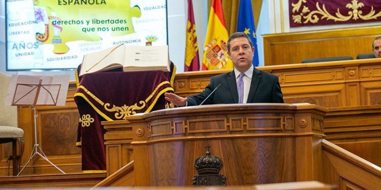 Page destaca la calidad democrática de España y lamenta el “mercadeo territorial” en el que se ha convertido el Congreso
