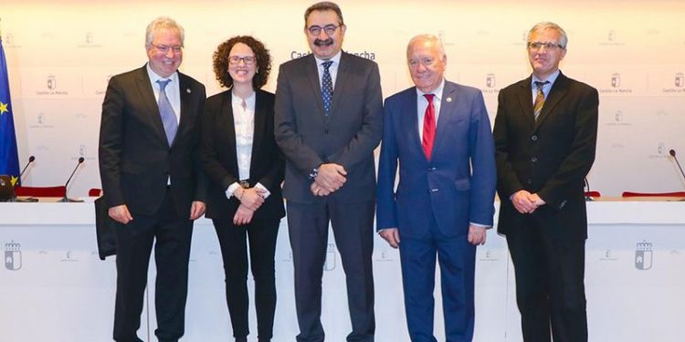 El Gobierno de Castilla-La Mancha se adhiere a la campaña ‘Nursing Now; Enfermería Ahora’ El Gobierno de Castilla-La Mancha se adhiere a la campaña ‘Nursing Now; Enfermería Ahora’