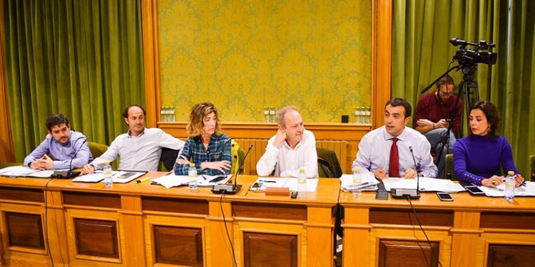 El Grupo Popular confirma con datos objetivos el desplome de la actividad en el Ayuntamiento de Cuenca tras la entrada de Dolz e Isidoro