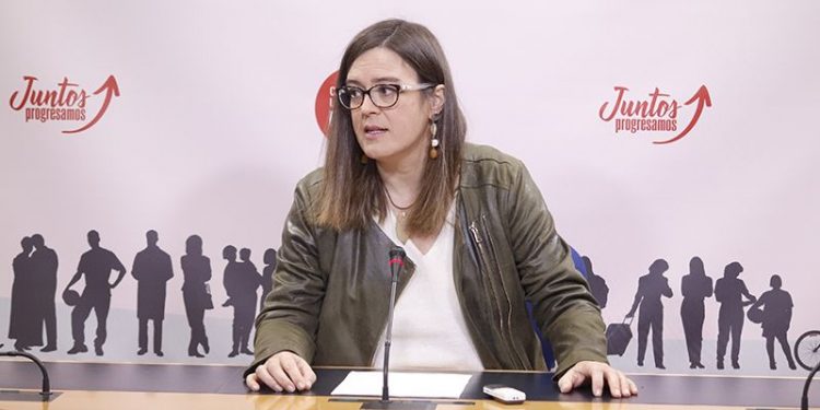 El PSOE de C-LM pide una reunión a senadores y diputados del PP para rechazar la moción de VOX y la posición de Casado sobre el trasvase El PSOE de C-LM pide una reunión a senadores y diputados del PP para rechazar la moción de VOX y la posición de Casado sobre el trasvase