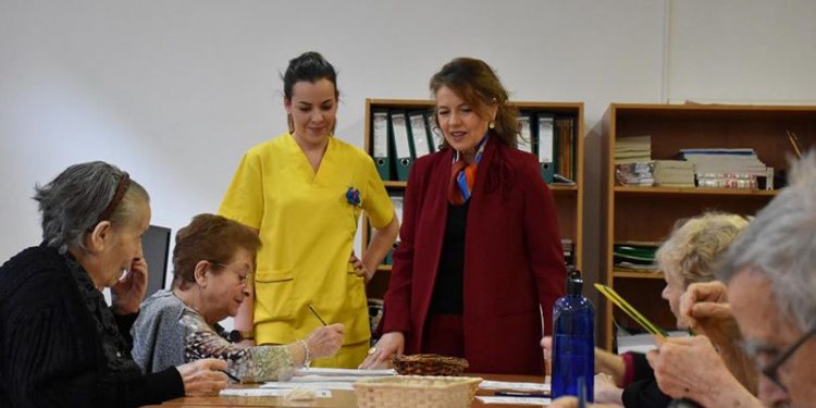 La campaña ‘Navidad en Compañía. Ningún mayor solo’ del Gobierno regional ha llegado a las 1.300 estancias solicitadas La campaña ‘Navidad en Compañía. Ningún mayor solo’ del Gobierno regional ha llegado a las 1.300 estancias solicitadas