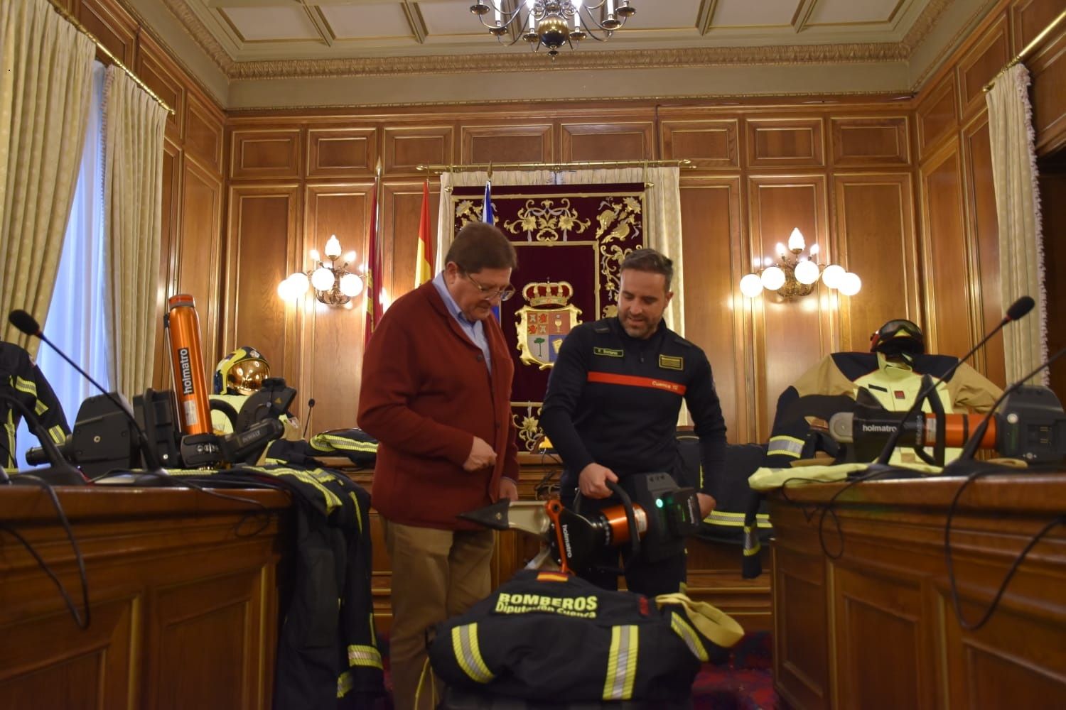 La Diputación de Cuenca invierte 205.000 euros y pone al servicio de bomberos “a la vanguardia” a nivel nacional en equipamiento