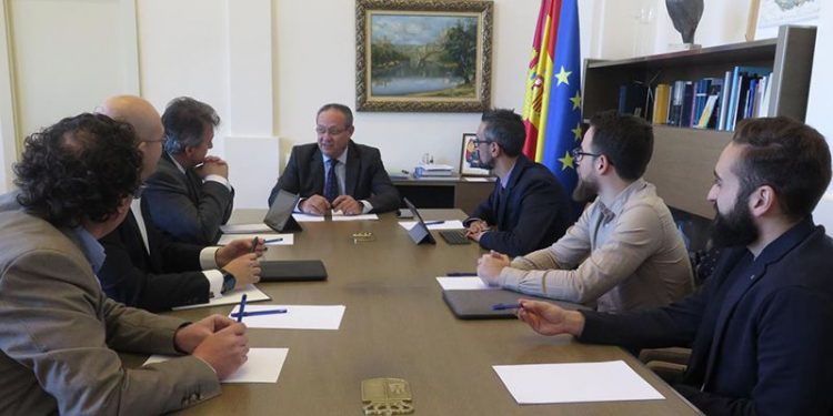 La Junta agradece el impulso a la digitalización de Castilla-La Mancha que aportan las empresas especializadas en TIC La Junta agradece el impulso a la digitalización de Castilla-La Mancha que aportan las empresas especializadas en TIC