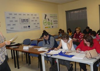La patronal conquense prepara su oferta formativa para 2020 con 70 cursos