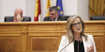 Merino lamenta que García-Page justifique los pactos de Sánchez abandonando la senda de la concordia y de la dignidad