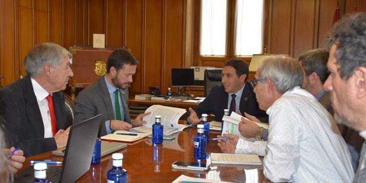 Los ayuntamientos de Cuenca no pondrán “ni un euro” en los proyectos de transición energética gracias a la Diputación