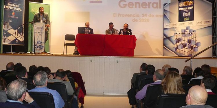 Más de cien personas respaldan las acciones de UNICO en su Asamblea General Más de cien personas respaldan las acciones de UNICO en su Asamblea General