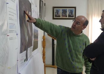 Invierte en Cuenca se interesa con el alcalde de Zarzuela sobre los proyectos empresariales del municipio