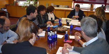 La Junta, la Inspección de Trabajo y los agentes sociales estudian intensificar acciones en materia de prevención de riesgos laborales en Cuenca