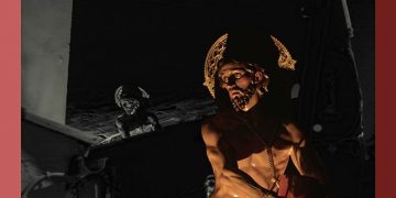 Un cartel de Ricardo Culebras San Julián anuncia el Via Crucis de Ntro. Padre Jesús Amarrado a la Columna