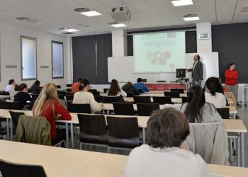 Un total de 70 estudiantes de Bachillerato disputan la XV Olimpiada Regional de Biología en las facultades de Medicina de la UCLM