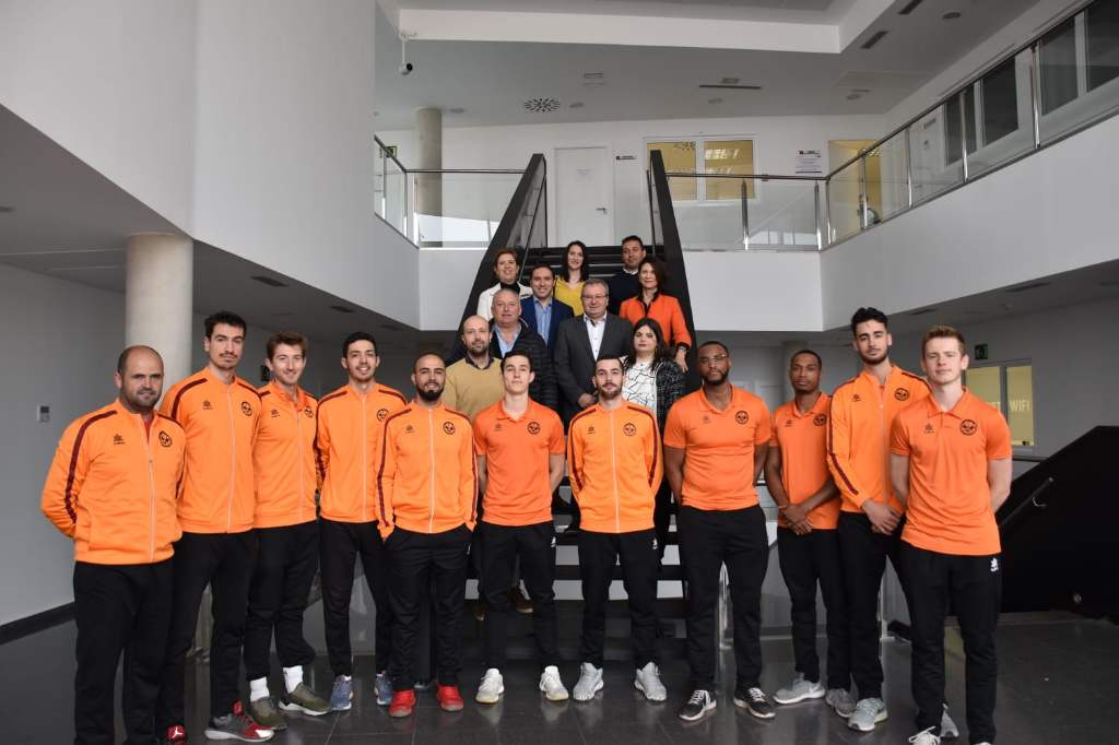 La Diputación de Cuenca apoyará y colaborará al Basket Quintanar en sus aspiraciones de ascenso a LEB Plata