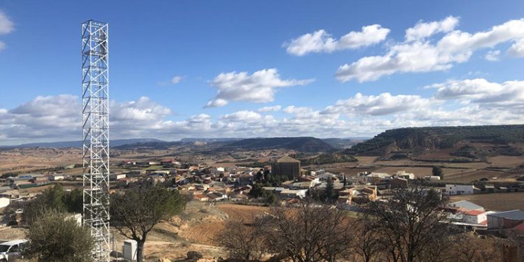 El Gobierno de Castilla-La Mancha se convierte en un referente nacional en el despliegue de banda ancha El Gobierno de Castilla-La Mancha se convierte en un referente nacional en el despliegue de banda ancha