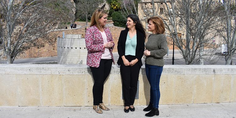 El Gobierno regional destaca el papel de mujeres como Jimena Villegas en el ámbito cultural y social de la provincia de Cuenca