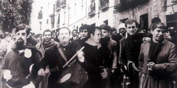 Audios. Viernes Santo de 1998. Agustín Carretero: me dan 1.000 pesetas por mi clarín y no lo vendo