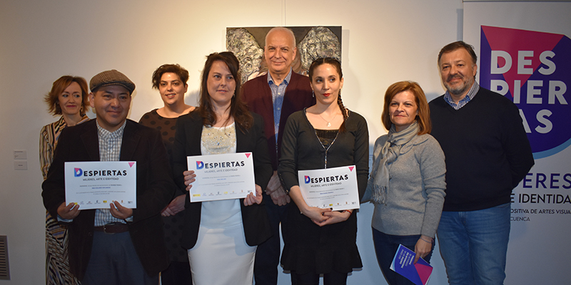 Irene Cano, Pablo Guillermo Tapia y Paula Segarra premios de la exposición ‘Despiertas’. Mujeres, arte e identidad
