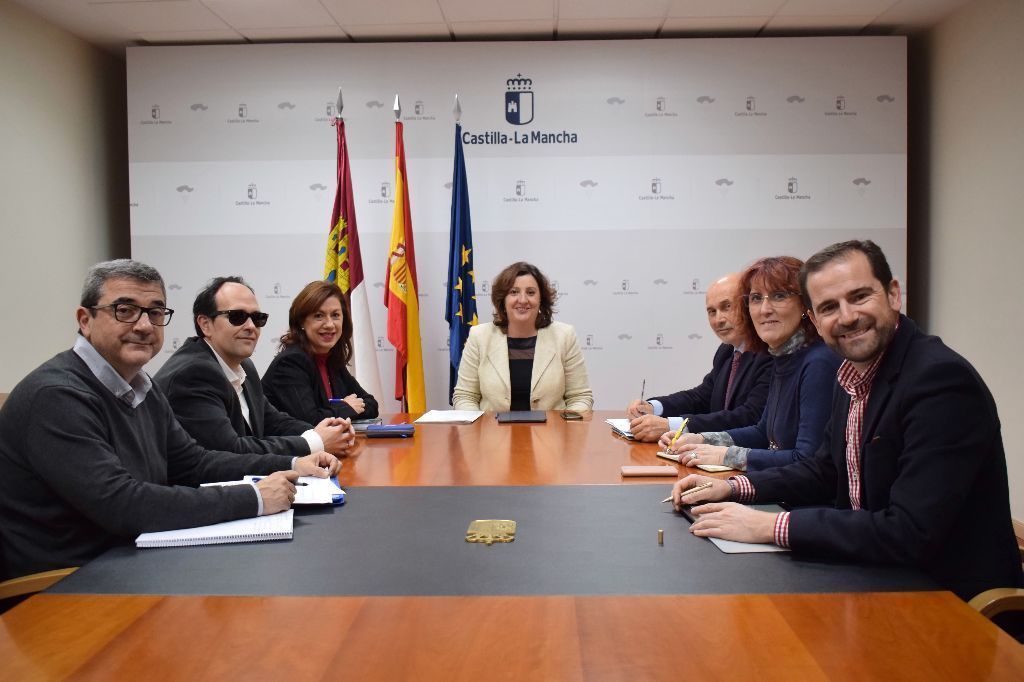 El Gobierno de Castilla-La Mancha y CERMI suman esfuerzos en la estrategia para favorecer el empleo de las personas con discapacidad