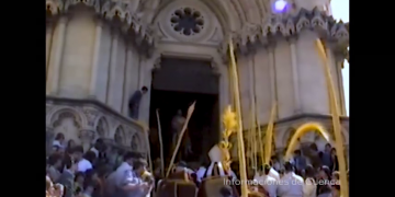1983. La Borriquilla entra en la Catedral
