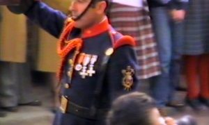 Vídeo de 1983. La Guardia Real en la procesión de Paz y Caridad