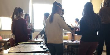 Alumnos de Educación de Cuenca analizan en una práctica académica la veracidad de las noticias relacionadas con el COVID-19