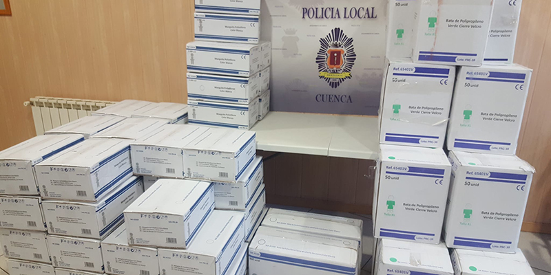 El Ayuntamiento de Cuenca entrega 1.250 batas sanitarias y más de 31.000 manguitos al Hospital y otros centros sanitarios y asistenciales