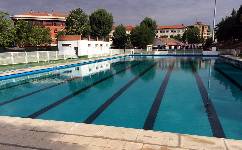Castilla-La Mancha permitirá la apertura de piscinas municipales y también las de las comunidades de propietarios