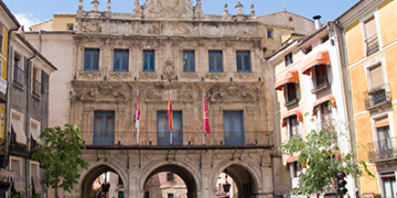 El Ayuntamiento de Cuenca retoma la creación de una bolsa de trabajo de arquitectos para la GMU