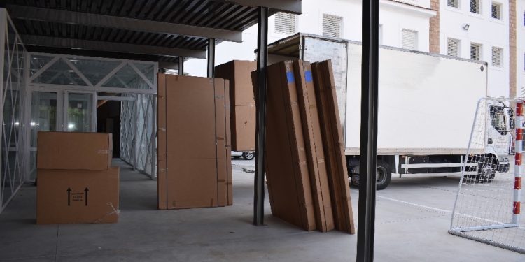 El Gobierno regional comienza el traslado del IES Alfonso VIII a su sede habitual tras las obras de rehabilitación en el edificio