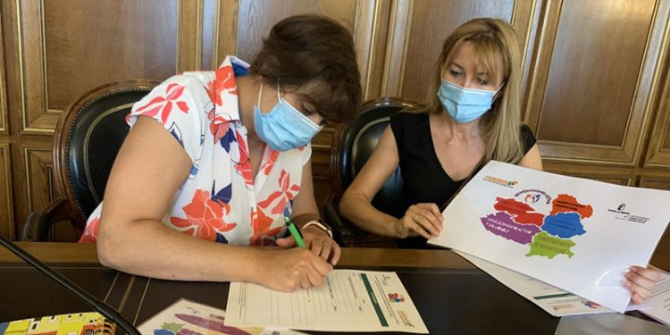 La Diputación de Cuenca ayuda con 10.000 euros al proyecto Tierra de Emprendedoras que impulsa FADEMUR  en la provincia