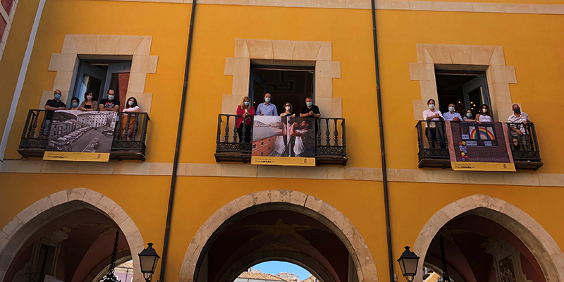 PhotoEspaña recala en Cuenca con 50 imágenes tomadas desde ventanas y balcones durante el confinamiento