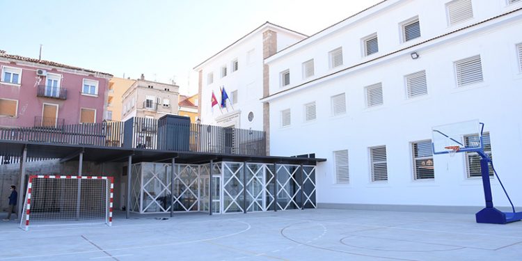 12 cursos después, el instituto Alfonso VIII vuelve a sus alumnos