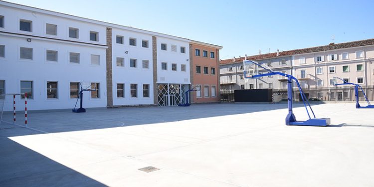 12 cursos después, el instituto Alfonso VIII vuelve a sus alumnos