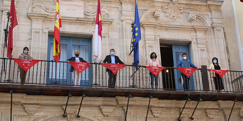 La AECC en Cuenca presenta la campaña “San Mateo en los balcones”