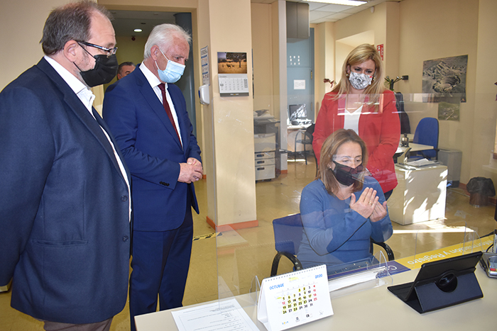 Castilla-La Mancha es la primera región en contar con Oficinas de Información y Registró accesibles a personas con discapacidad auditiva