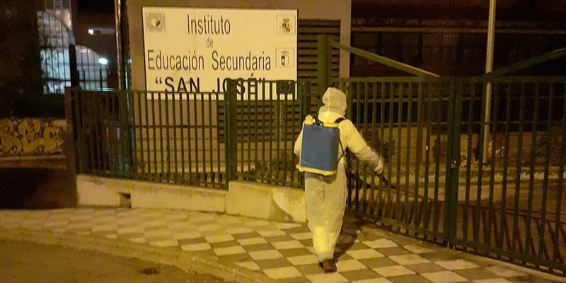 El Ayuntamiento de Cuenca retoma labores de desinfección en los entornos de centros sanitarios y educativos