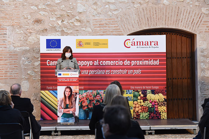 El Gobierno de Castilla-La Mancha traslada su apoyo al sector del comercio “que es el que hace que nuestros pueblos y ciudades sigan estado vivas”