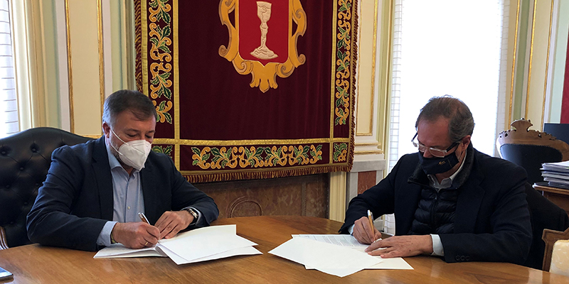 Ayuntamiento de Cuenca y Agrupación Provincial de Hostelería y Turismo firman su convenio por 17.000 euros
