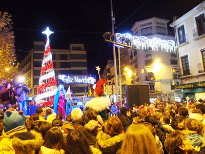 Dolz se llena de (buenas) razones para que Cuenca tenga este año luces de Navidad