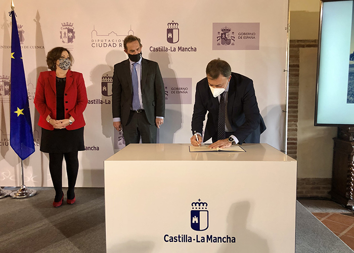 Cuenca y Sigüenza firman para recibir 1,82 y 1,4 millones de euros con el objetivo de potenciar el turismo