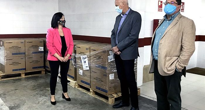 La Subdelegación del Gobierno en Cuenca vuelve a repartir 52.000 mascarillas quirúrgicas