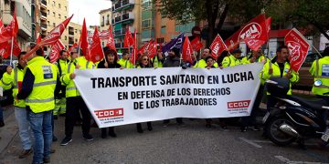 Nueva concentración frente a la delegación de la Junta de Comunidades del personal de “Ambulancias Cuenca UTE”