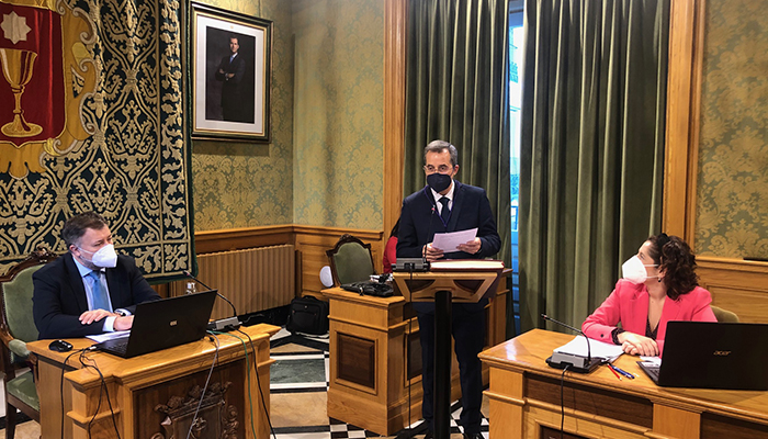Jesús Alberto Pontones toma posesión como concejal en el Ayuntamiento de Cuenca