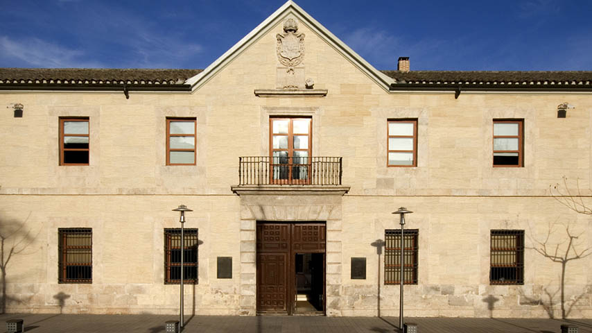 La UCLM reanuda este miércoles la actividad presencial y los exámenes en los campus de Albacete, Ciudad Real y Cuenca y en las sedes de Almadén y Talavera de la Reina
