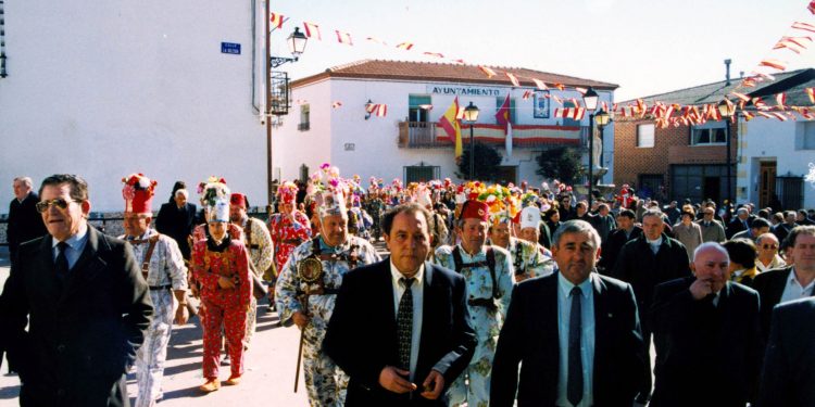 Almonacid del Marquesado, un pueblo ‘entregado’ a La Endiablada