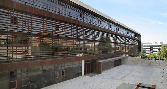 Castilla-La Mancha diseñará y publicará este año una Orden de ayudas directas para pacientes y familias con enfermedades raras Castilla-La Mancha diseñará y publicará este año una Orden de ayudas directas para pacientes y familias con enfermedades raras