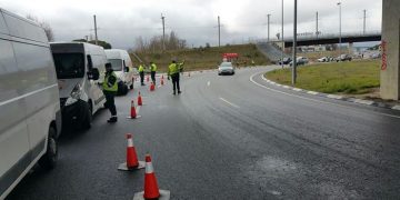 El exceso de tiempo de conducción es la infracción más cometida en la Campaña de la DGT de vigilancia europea RoadPol Operation Truck&Bus en Cuenca