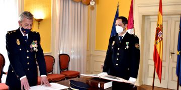 El subdelegado del Gobierno en Cuenca preside la jura del cargo de un nuevo inspector de la Comisaría Provincial de Policía Nacional