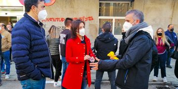 Luz Moya y José Ángel Gómez asisten a la manifestación organizada por los trabajadores de Siemens-Gamesa