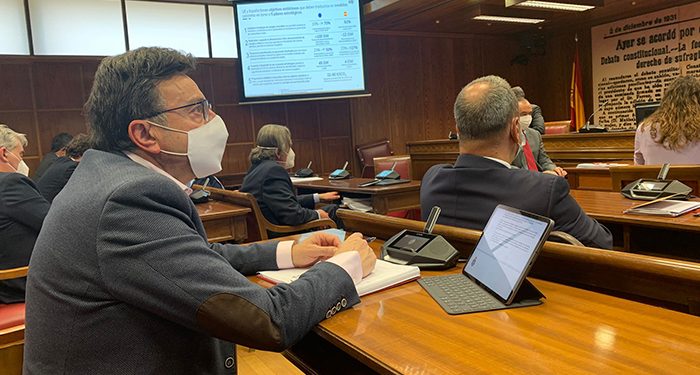 El senador socialista Alfonso Escudero incide en el potencial de Cuenca tanto en producción como en distribución energética